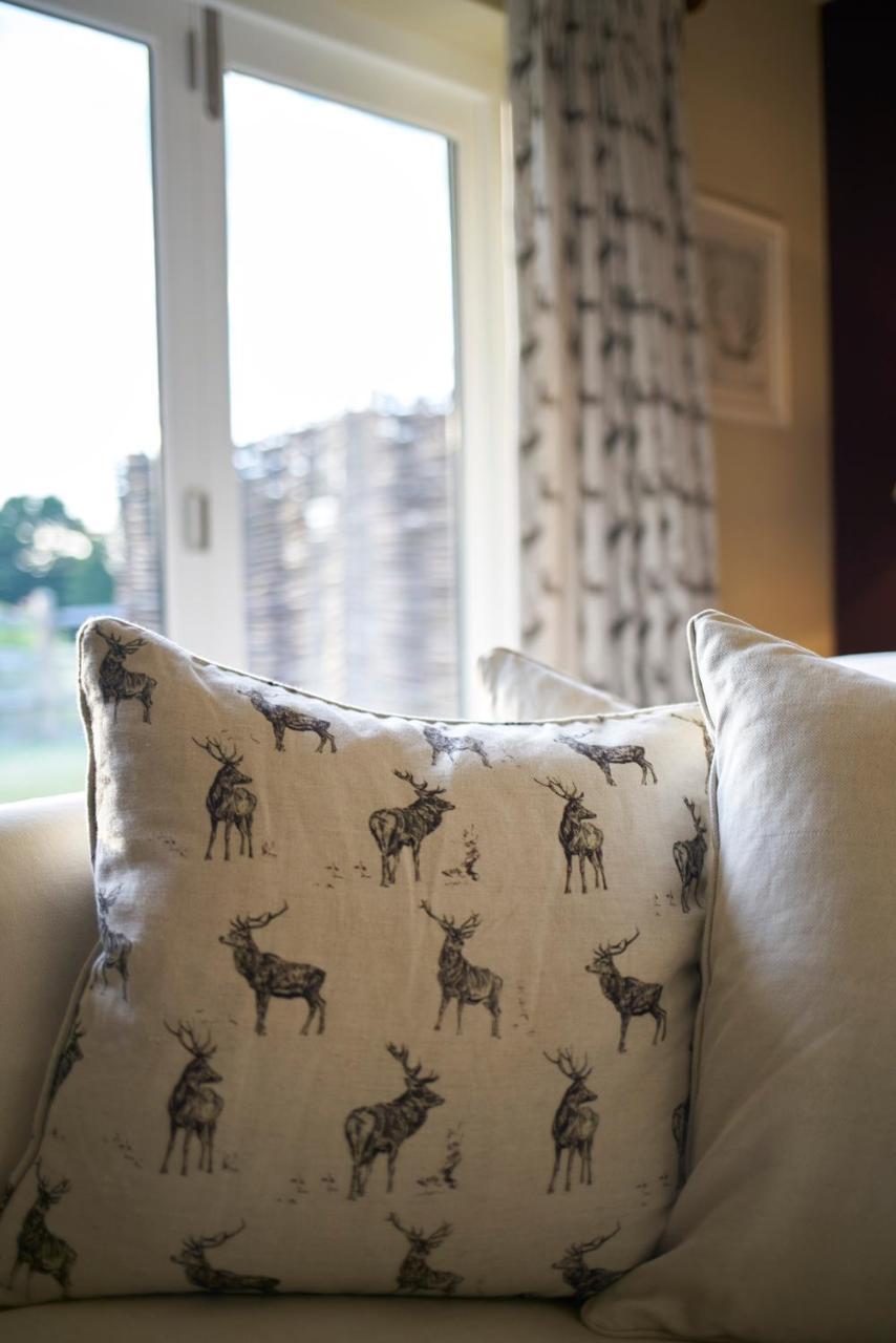 The Three Chimneys Country Pub Hotel Biddenden ภายนอก รูปภาพ